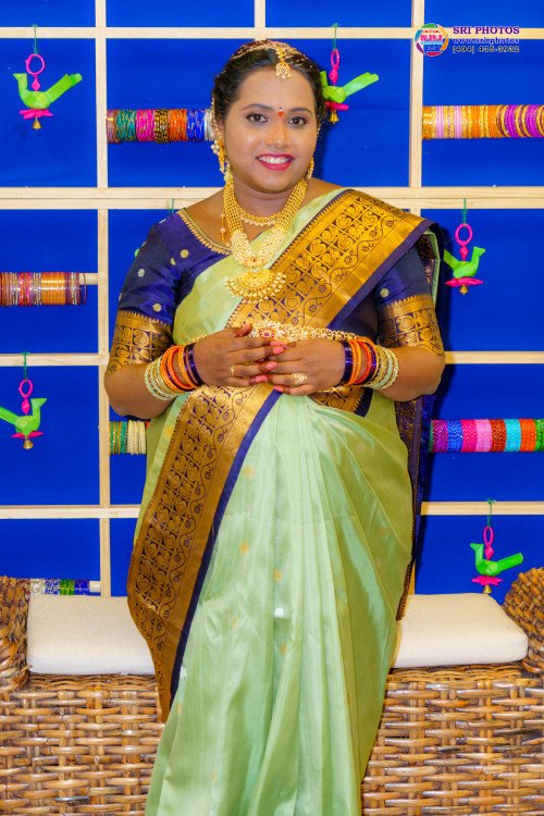 Saranya Photo